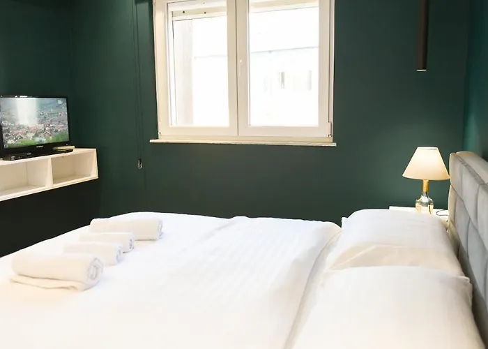 Matisse No9 - One Bedroom Center With Parking Apartament Tirana