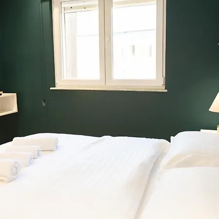 Matisse No9 - One Bedroom Center דירה טיראנה